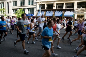 Runners participating in the National Press Club 5k Run that benefits the Eric Friedheim National Journalism Library Scholarship Fund.